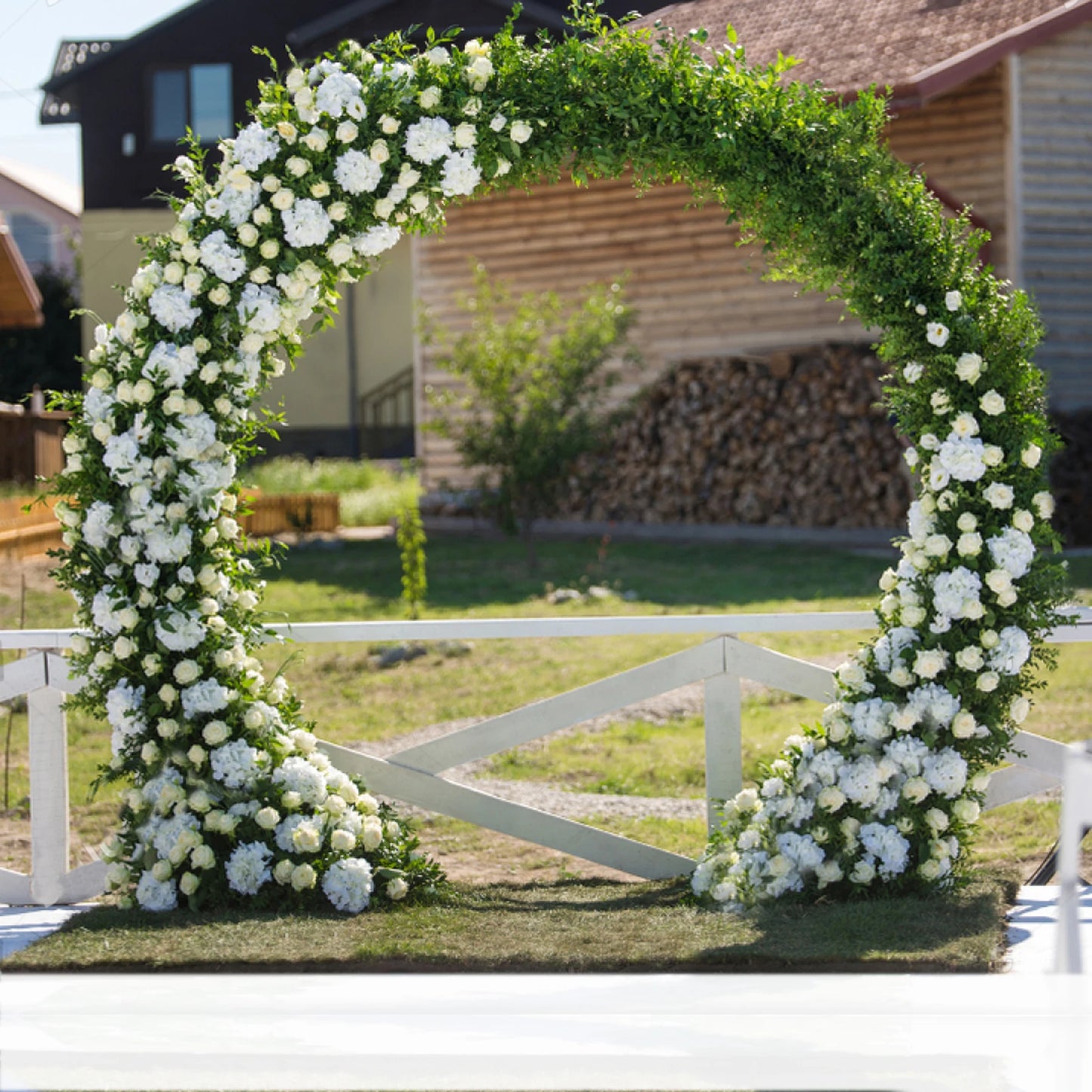 Large Round Metal Wedding Arch Backdrop Stand for Balloons and Flowers, White