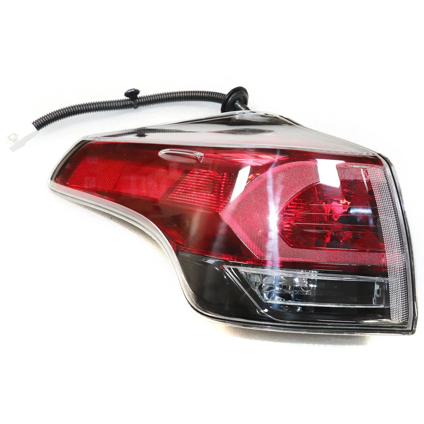 Driver Side Tail Light for 2016-2018 Toyota RAV4 Rear Outer Lamp Assembly